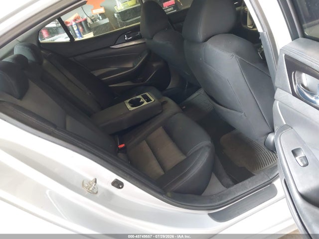 45749557 :رقم المزاد ، 1N4AA6AP2HC445758 vin ، 2017 Nissan Maxima 3.5 S مزاد بيع