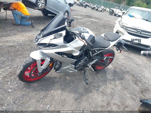 Suzuki Gsx800 F 2024 JS1EM13B5R7102289 Image 2