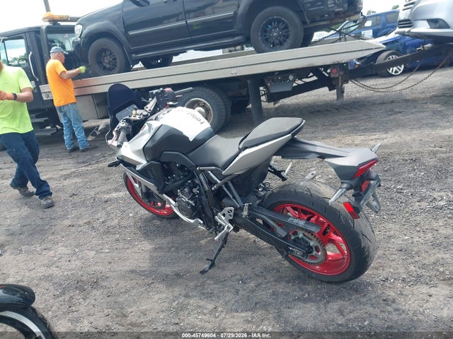 Suzuki Gsx800 F 2024 JS1EM13B5R7102289 Image 3