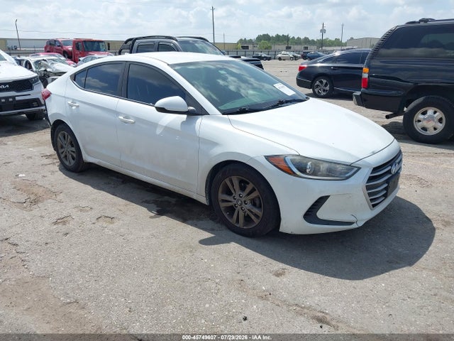 Продажа на аукционе авто 2018 Hyundai Elantra Sel, vin: 5NPD84LF9JH233929, номер лота: 45749607