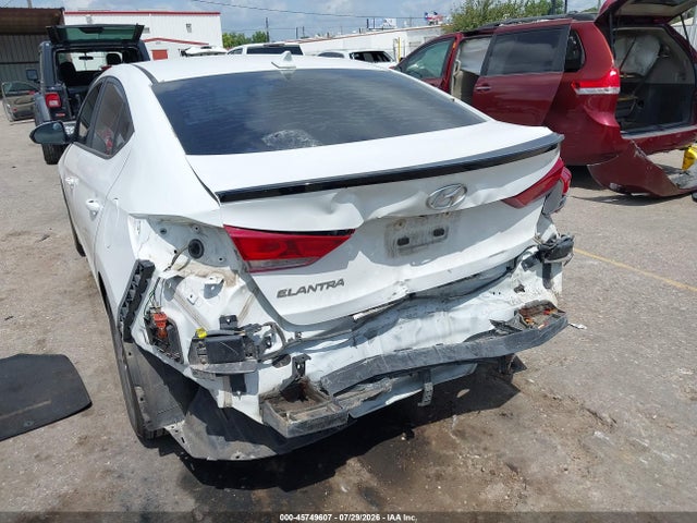 Продажа на аукционе авто 2018 Hyundai Elantra Sel, vin: 5NPD84LF9JH233929, номер лота: 45749607