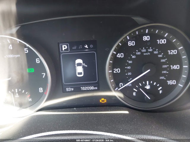 Продажа на аукционе авто 2018 Hyundai Elantra Sel, vin: 5NPD84LF9JH233929, номер лота: 45749607