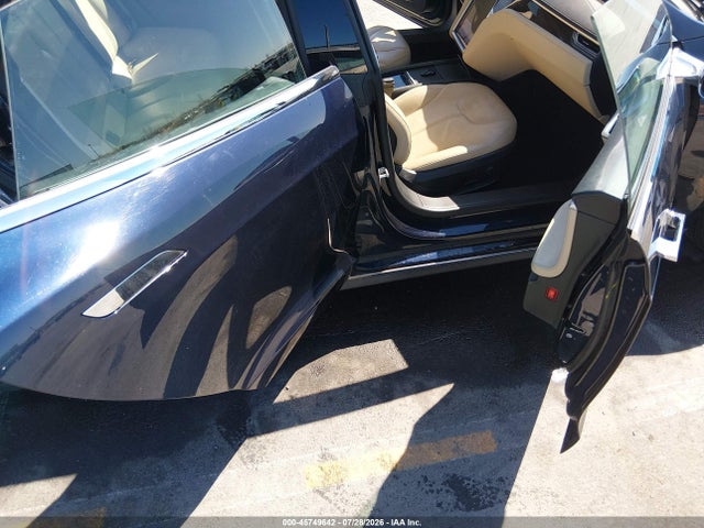 Tesla Model S P85 2014 5YJSA1H19EFP36839 Image 19