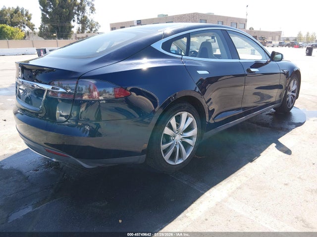 Tesla Model S P85 2014 5YJSA1H19EFP36839 Image 4