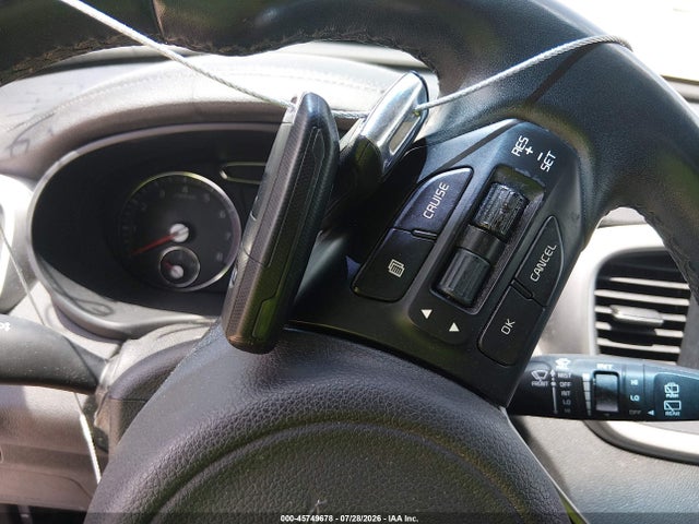 5XYPG4A50GG114175 KIA Sorento 3.3l Lx