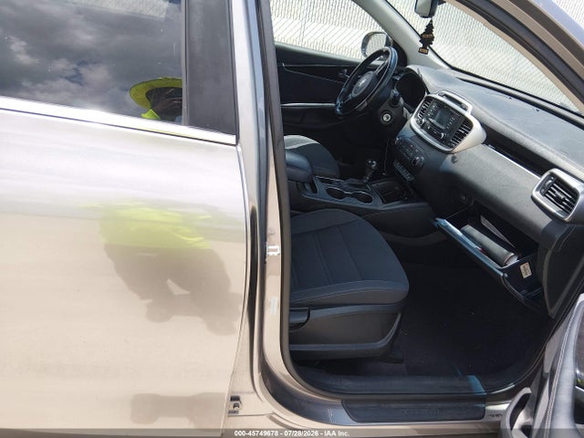 5XYPG4A50GG114175 KIA Sorento 3.3l Lx