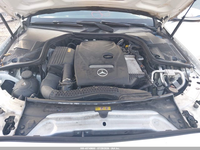 45749685 :رقم المزاد ، 55SWF4JBXHU220077 vin ، 2017 Mercedes-benz C 300 مزاد بيع