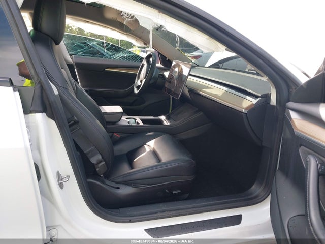 2021 Tesla Model 3 Standard Range Plus Rear-wheel Drive მანქანა იყიდება აუქციონზე, vin: 5YJ3E1EA6MF060605, აუქციონის ნომერი: 45749694