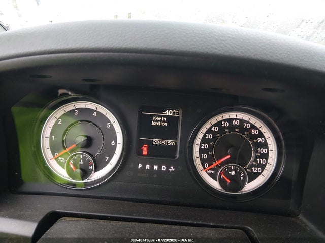 45749697 :رقم المزاد ، 1C6RR7FTXJS351096 vin ، 2018 Ram 1500 Express  4x4 6'4 Box مزاد بيع