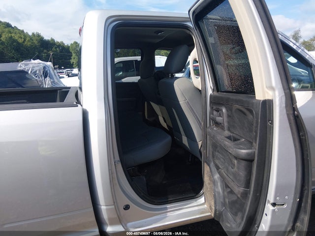 45749697 :رقم المزاد ، 1C6RR7FTXJS351096 vin ، 2018 Ram 1500 Express  4x4 6'4 Box مزاد بيع