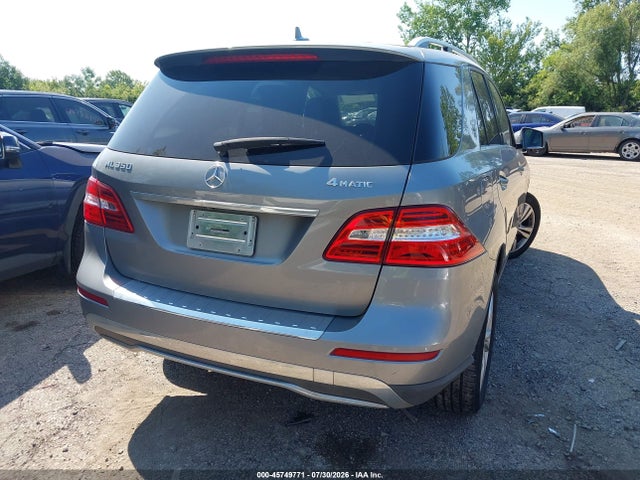 45749771 :رقم المزاد ، 4JGDA5HB6FA524222 vin ، 2015 Mercedes-benz Ml 350 4matic مزاد بيع