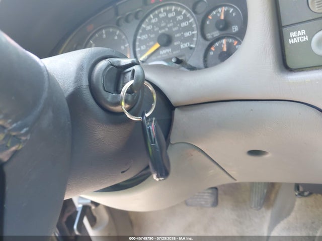 45749790 :رقم المزاد ، 1GKDT13W8W2545475 vin ، 1998 Gmc Jimmy Slt مزاد بيع
