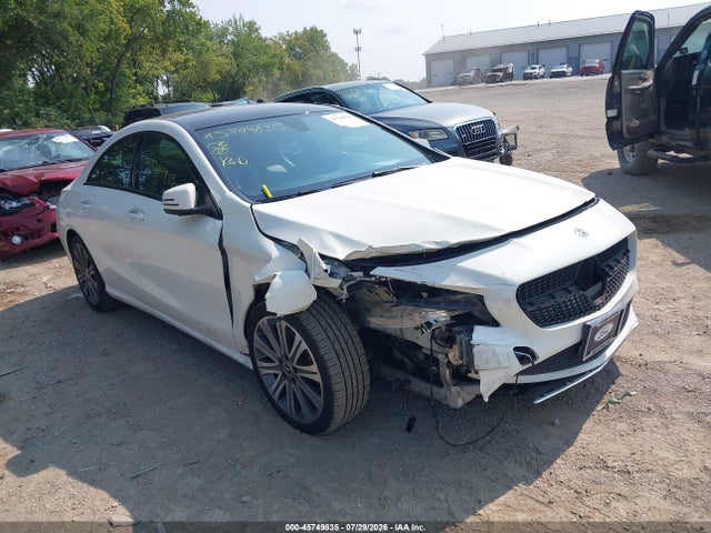 2018 Mercedes-benz Cla 250 4matic მანქანა იყიდება აუქციონზე, vin: WDDSJ4GB9JN593484, აუქციონის ნომერი: 45749835