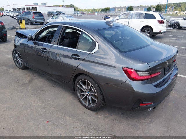 45749906 :رقم المزاد ، 3MW5R7J01L8B03891 vin ، 2020 Bmw 330i Xdrive مزاد بيع