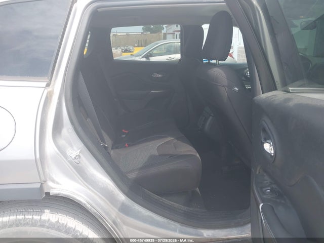 1C4PJMCB3KD341176 Jeep Cherokee Latitude 4x4