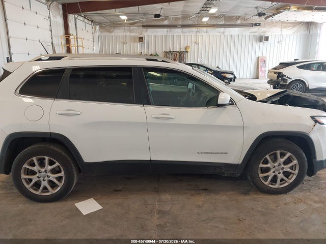45749944 :رقم المزاد ، 1C4PJLCS0GW347376 vin ، 2016 Jeep Cherokee Latitude مزاد بيع