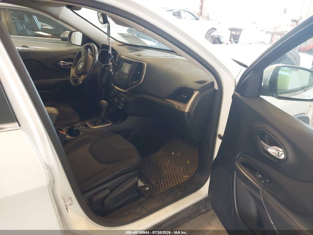 45749944 :رقم المزاد ، 1C4PJLCS0GW347376 vin ، 2016 Jeep Cherokee Latitude مزاد بيع
