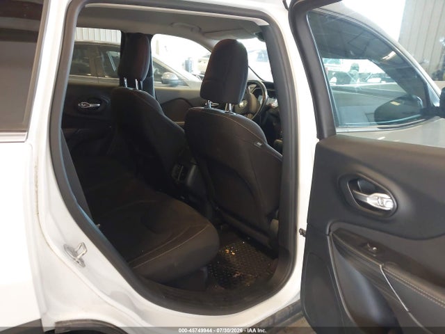 45749944 :رقم المزاد ، 1C4PJLCS0GW347376 vin ، 2016 Jeep Cherokee Latitude مزاد بيع