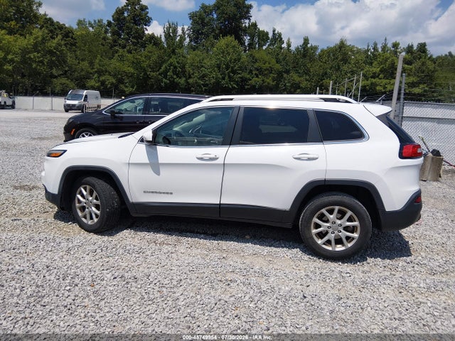 2015 Jeep Cherokee Latitude მანქანა იყიდება აუქციონზე, vin: 1C4PJLCB1FW694651, აუქციონის ნომერი: 45749954