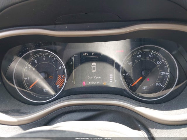 Продажа на аукционе авто 2015 Jeep Cherokee Latitude, vin: 1C4PJMCS8FW625266, номер лота: 45749962