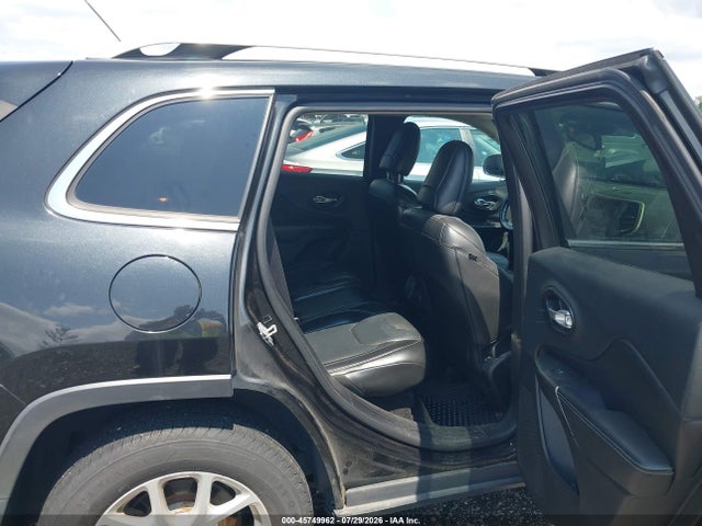 Продажа на аукционе авто 2015 Jeep Cherokee Latitude, vin: 1C4PJMCS8FW625266, номер лота: 45749962