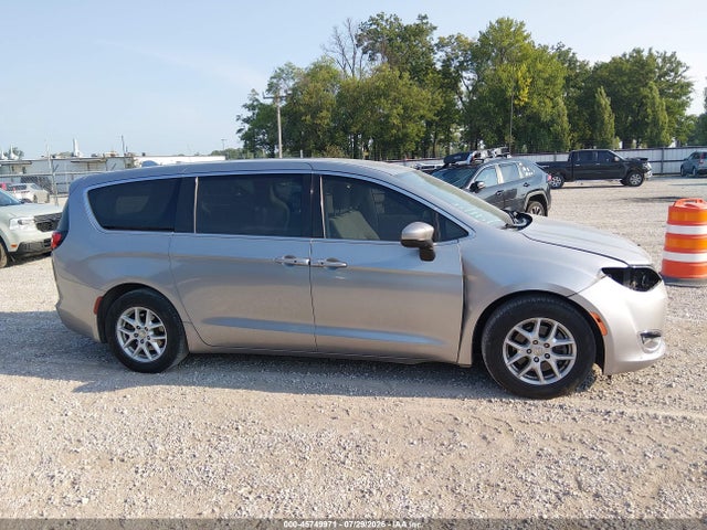 Chrysler Pacifica Touring 2017 2C4RC1DG3HR501400 Image 13