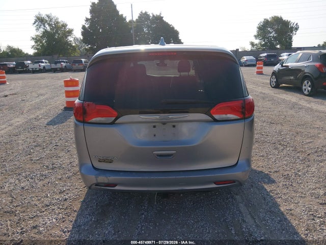 Chrysler Pacifica Touring 2017 2C4RC1DG3HR501400 Image 16