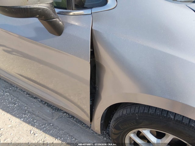 Chrysler Pacifica Touring 2017 2C4RC1DG3HR501400 Image 18