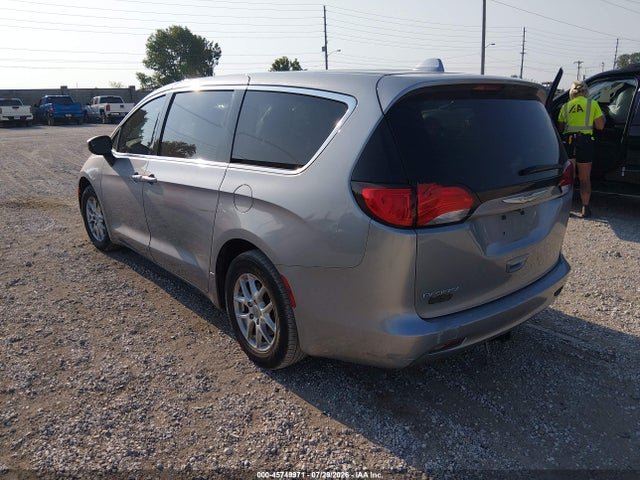 Chrysler Pacifica Touring 2017 2C4RC1DG3HR501400 Image 3