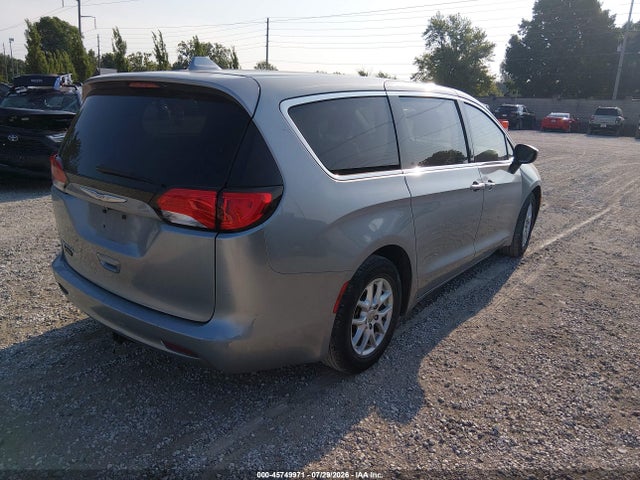 Chrysler Pacifica Touring 2017 2C4RC1DG3HR501400 Image 4