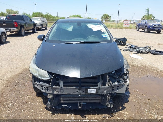 45750022 :رقم المزاد ، 1G1BC5SM3J7239055 vin ، 2018 Chevrolet Cruze Ls Auto مزاد بيع