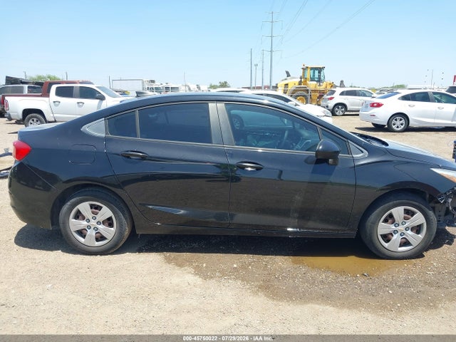45750022 :رقم المزاد ، 1G1BC5SM3J7239055 vin ، 2018 Chevrolet Cruze Ls Auto مزاد بيع