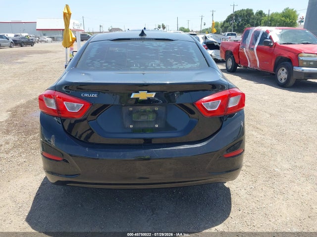 45750022 :رقم المزاد ، 1G1BC5SM3J7239055 vin ، 2018 Chevrolet Cruze Ls Auto مزاد بيع