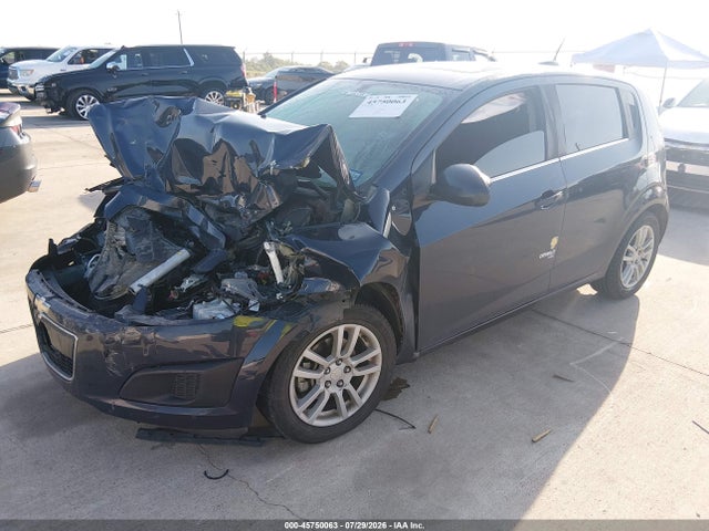 Chevrolet Sonic Lt Auto 2016 1G1JC6SB0G4125752 Image 2