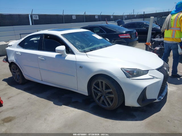 Lexus IS 300 2019 JTHBA1D23K5093060 Image 13
