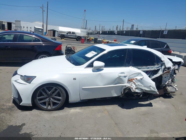 Lexus IS 300 2019 JTHBA1D23K5093060 Image 14
