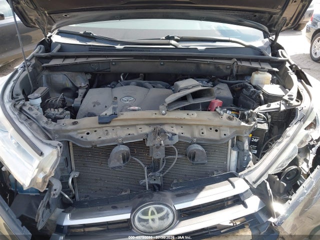 Toyota Highlander Le Plus 2019 5TDZZRFH0KS289587 Image 10