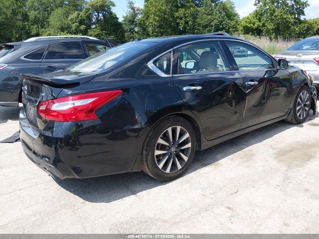 2017 Nissan Altima 2.5 Sl მანქანა იყიდება აუქციონზე, vin: 1N4AL3APXHC144664, აუქციონის ნომერი: 45750174