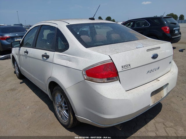 45750198 :رقم المزاد ، 1FAHP3FN6AW266954 vin ، 2010 Ford Focus Se مزاد بيع