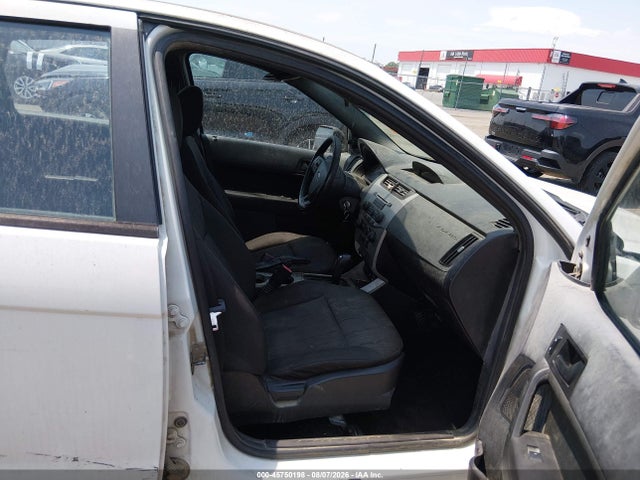 45750198 :رقم المزاد ، 1FAHP3FN6AW266954 vin ، 2010 Ford Focus Se مزاد بيع
