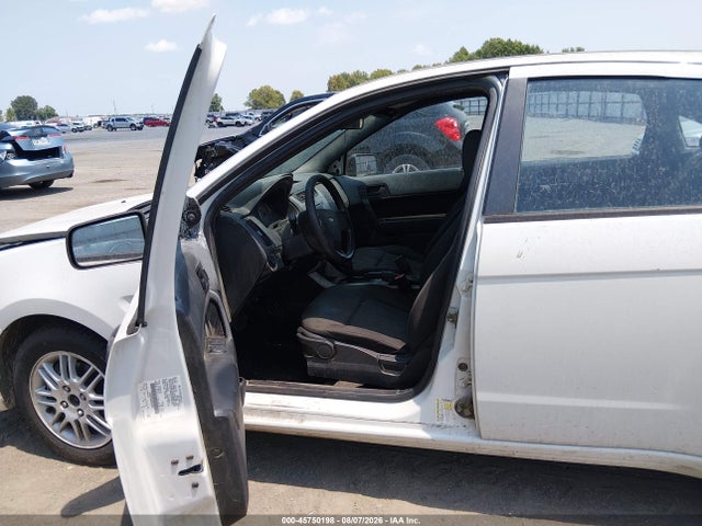 45750198 :رقم المزاد ، 1FAHP3FN6AW266954 vin ، 2010 Ford Focus Se مزاد بيع