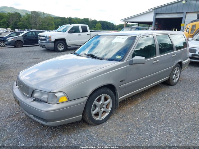 Продажа на аукционе авто 1998 Volvo V70, vin: YV1LW5577W3474902, номер лота: 45750209
