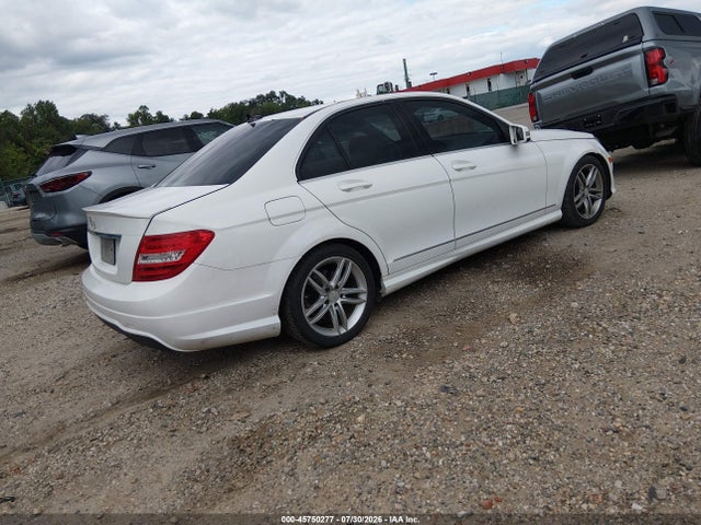 45750277 :رقم المزاد ، WDDGF4HB6DR276135 vin ، 2013 Mercedes-benz C 250 Sport مزاد بيع