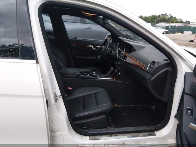 45750277 :رقم المزاد ، WDDGF4HB6DR276135 vin ، 2013 Mercedes-benz C 250 Sport مزاد بيع