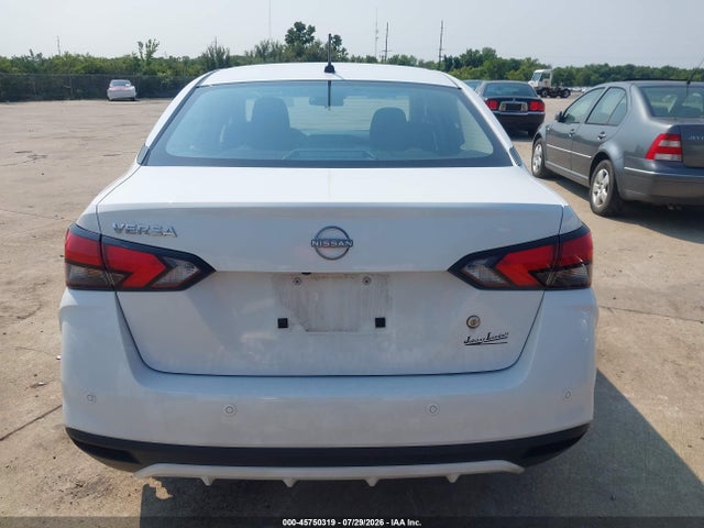 Продажа на аукционе авто 2024 Nissan Versa 1.6 S, vin: 3N1CN8DV5RL913147, номер лота: 45750319