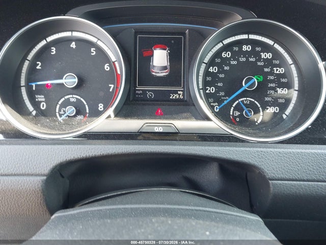 Продажа на аукционе авто 2015 Volkswagen Golf R 4-door, vin: WVWLF7AU9FW233449, номер лота: 45750328