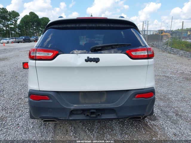 1C4PJLAS7HW572723 Jeep Cherokee Altitude