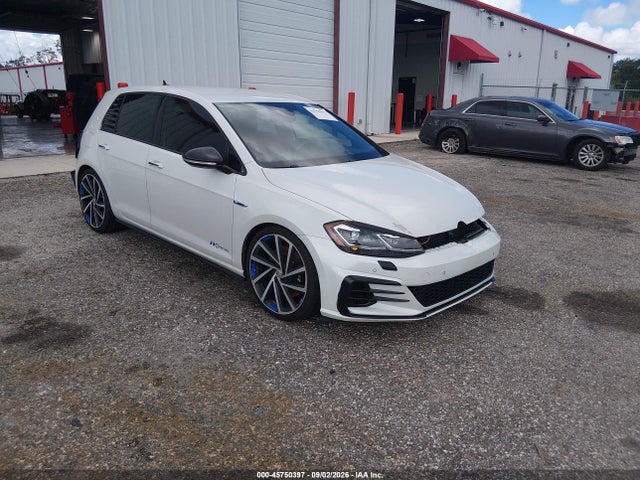 2018 Volkswagen Golf R 2.0t W/dcc   Navigation მანქანა იყიდება აუქციონზე, vin: WVWWF7AU8JW178689, აუქციონის ნომერი: 45750397