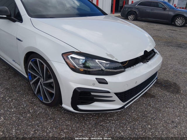 Продаж на аукціоні авто 2018 Volkswagen Golf R 2.0t W/dcc   Navigation, vin: WVWWF7AU8JW178689, номер лоту: 45750397