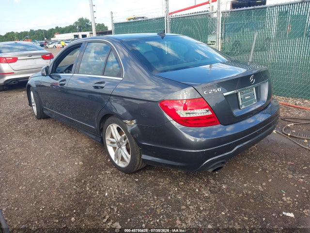 2014 Mercedes-benz C 250 Sport მანქანა იყიდება აუქციონზე, vin: WDDGF4HB2EA959109, აუქციონის ნომერი: 45750428